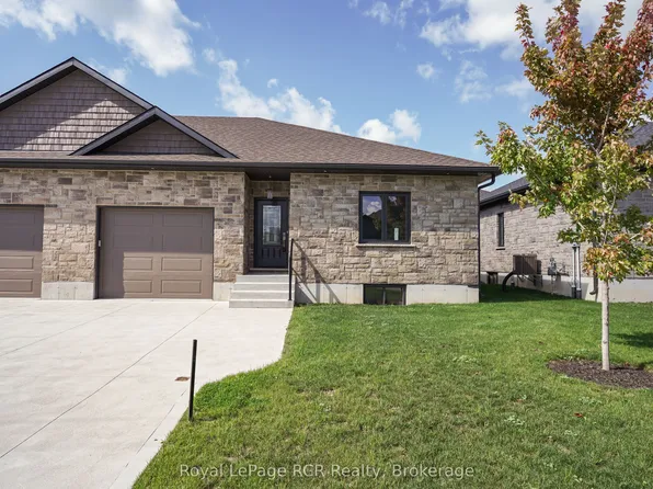 274 Queen St S, North Perth, ON N0G 2N0