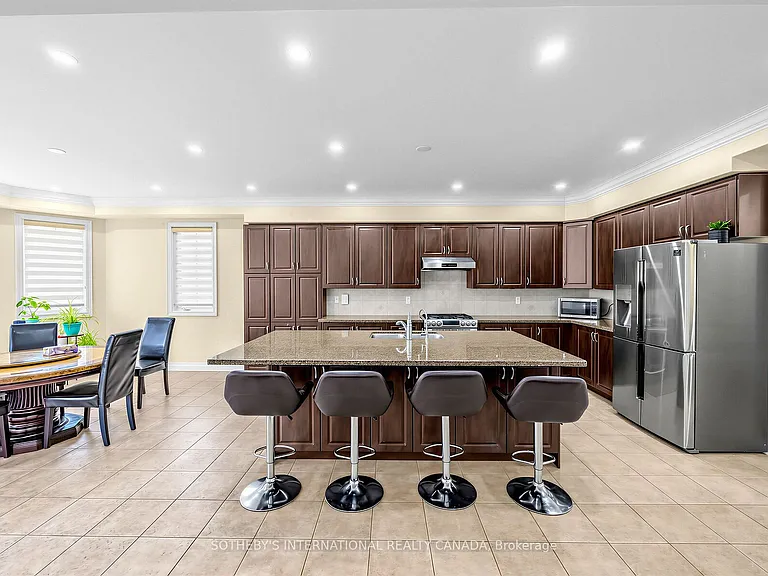 54 Kelways Cir #UPPER — Photo 9