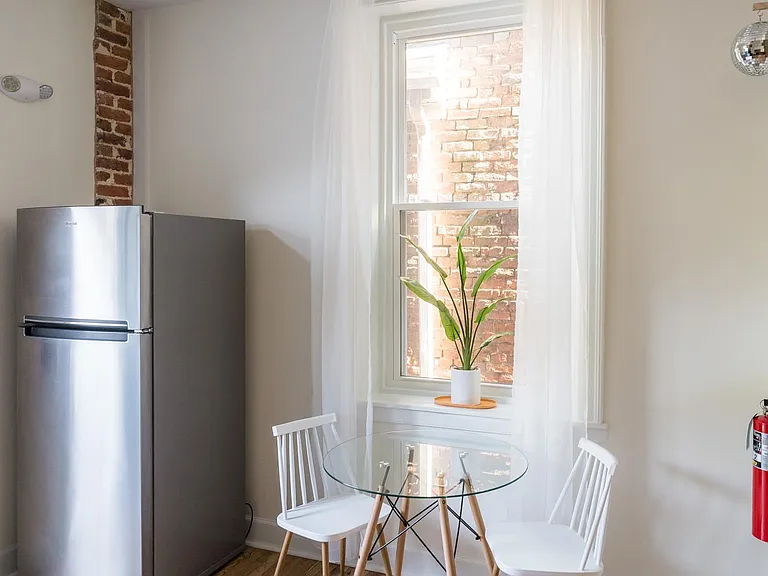 129 S Main St #2B — Photo 12