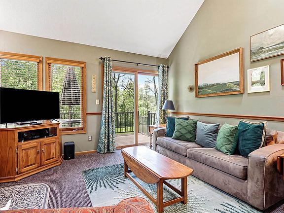 4th image of 17 Oak Glen Dr