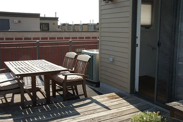 1000 N Crosby St — Photo 21