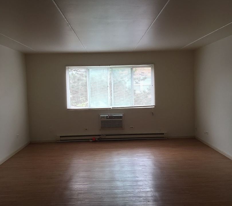 1100 Parkwood Dr Joliet IL Zillow