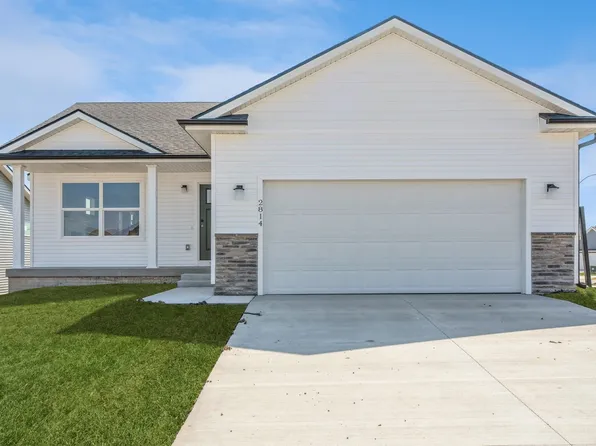 2814 22nd St SW, Altoona, IA 50009