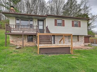 169 Denton Ln, Bristol, VA 24201