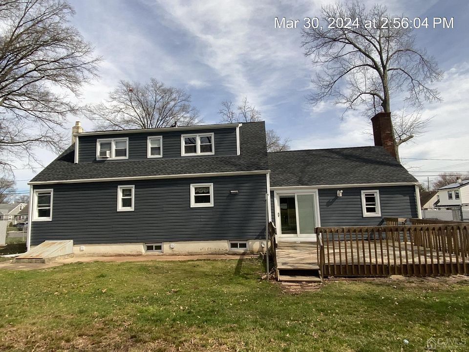 2nd image of 457-457 E Woodbridge Ave