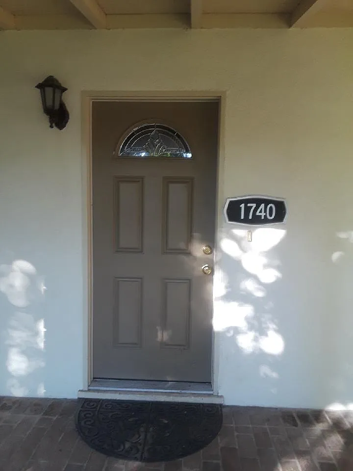1740 Citrus Avenue — Photo 3
