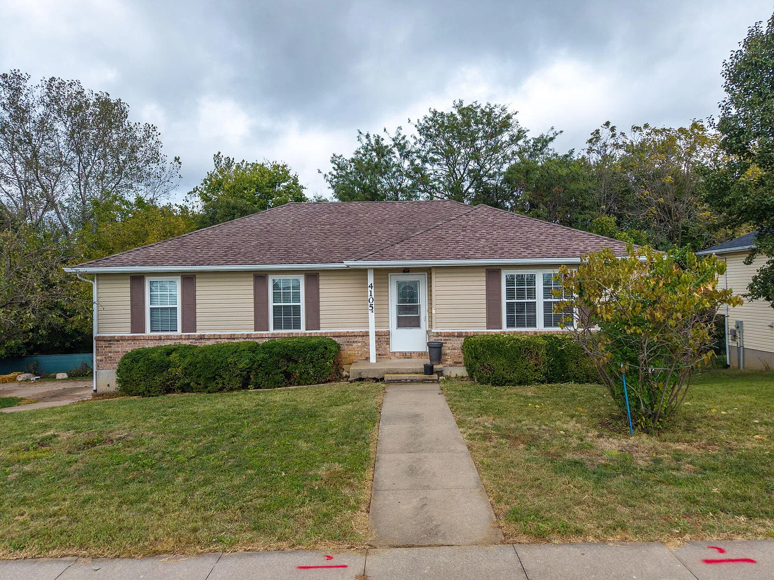 4 bed, 2.5 bath, 1963 sqft, $1,850 — Photo 3