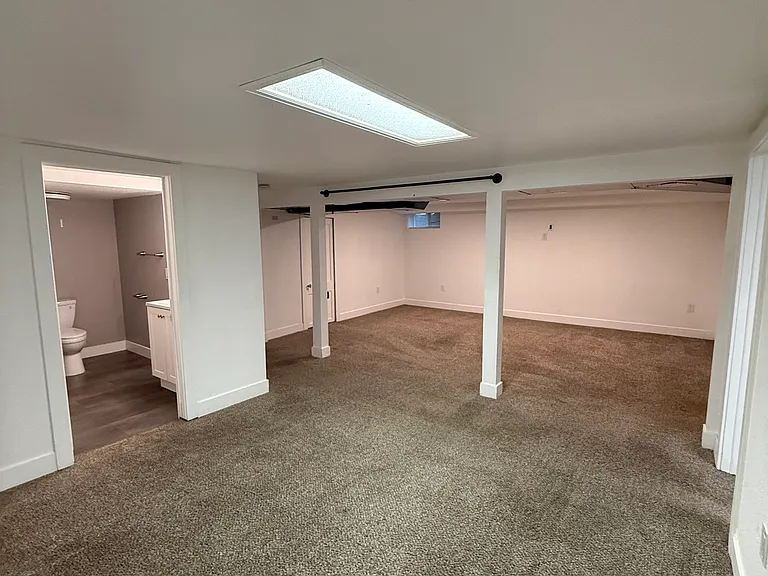 440 Dover St — Photo 30