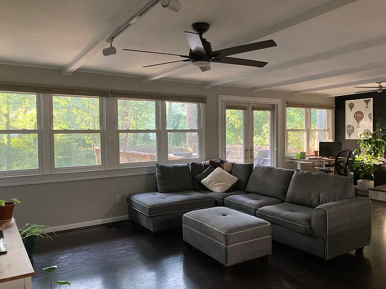 1103 Palafox Dr NE — Photo 3