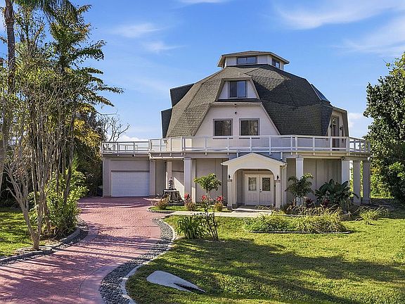 2nd image of 1074 Point Seaside Dr