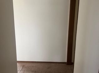 1107 E Linden Dr #307, Mount Pleasant, IA 52641