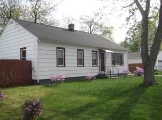 6 Mount Tom Ave, Easthampton, MA 01027