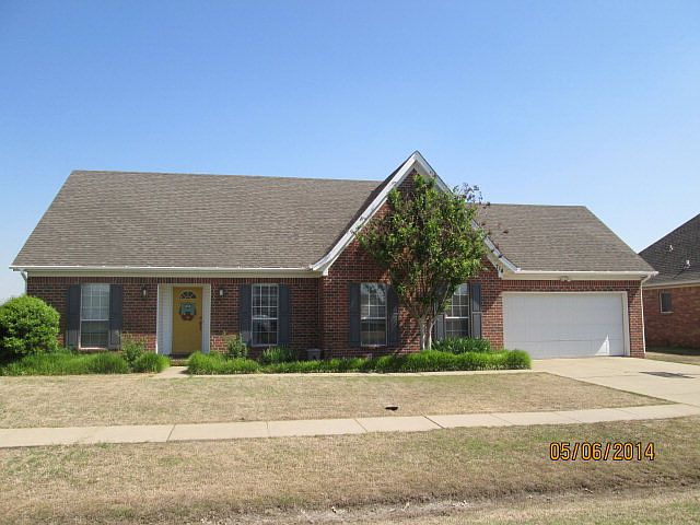1st image of 714 Lena Dr