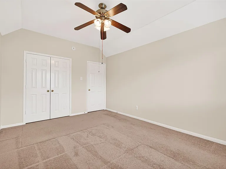 2011 E Edendale Cir — Photo 48