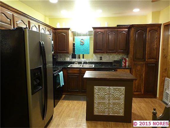 5th image of 915 N Saltwell St