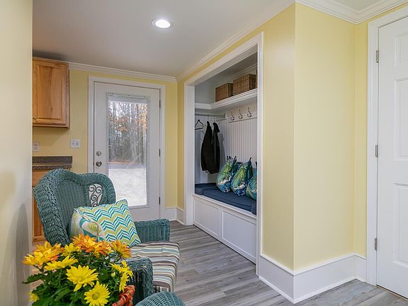 Front entry / mud room
