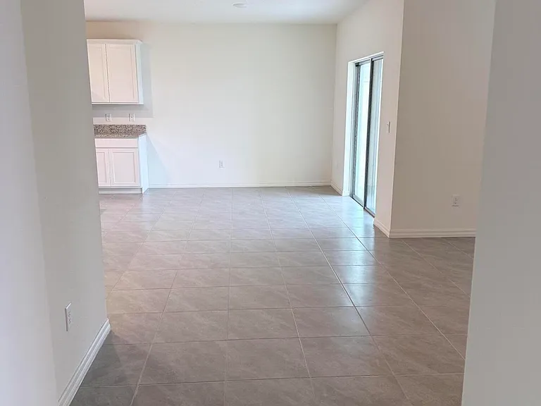 4984 Amasa Cir — Photo 6