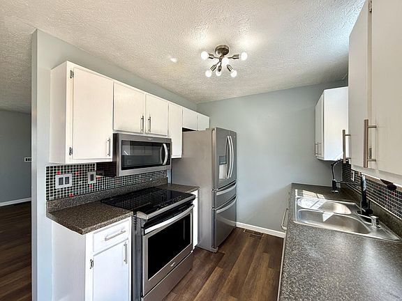 5th image of 275 Stone Dam Rd