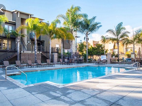3rd image of 5408 W 149th Pl Unit 13