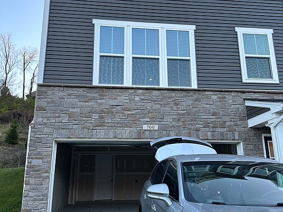 2nd image of 700 Plaza Dr #700