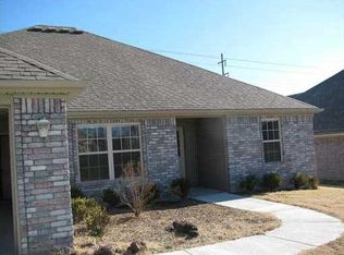 3108 SW Featherston Rd, Bentonville, AR 72713