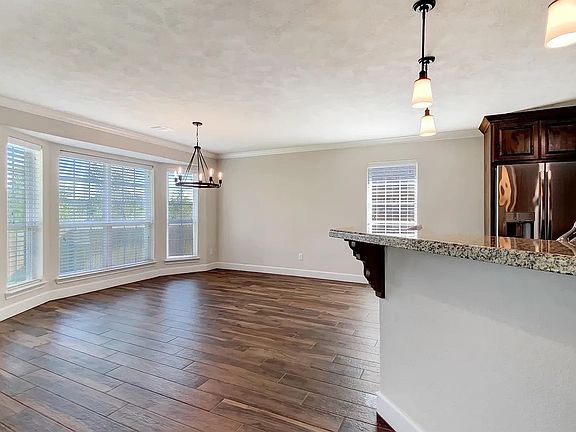 3rd image of 1206 Brunswick Ct