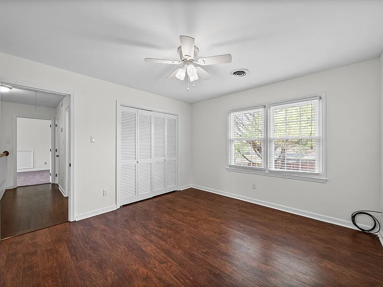132 Windsor Dr — Photo 26