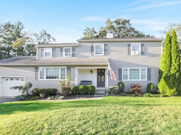 16 Post Pl, West Milford Twp., NJ 07435