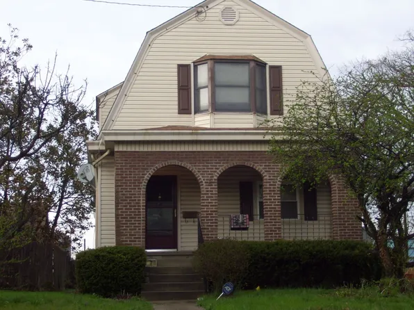 2074 Maple Ave, Cincinnati, OH 45212