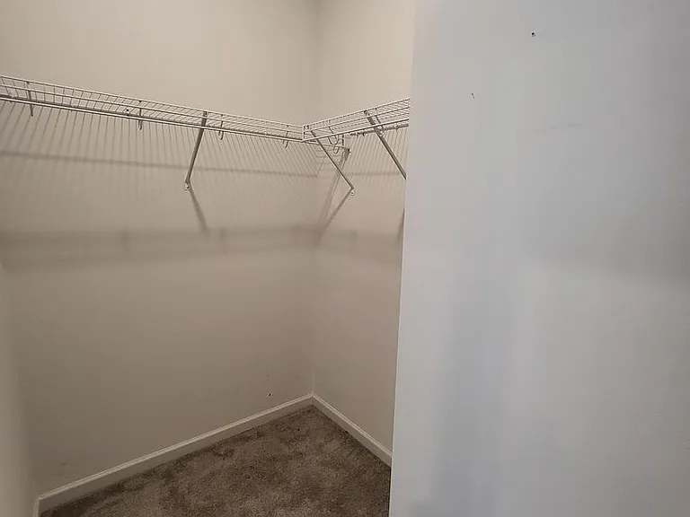 11810 Titan Ave — Photo 4