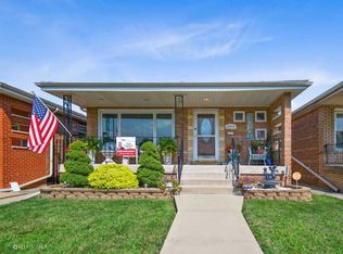 10517 S Ave E, Chicago, IL 60617