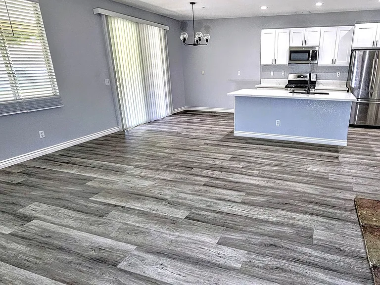 17371 Redmaple St — Photo 6