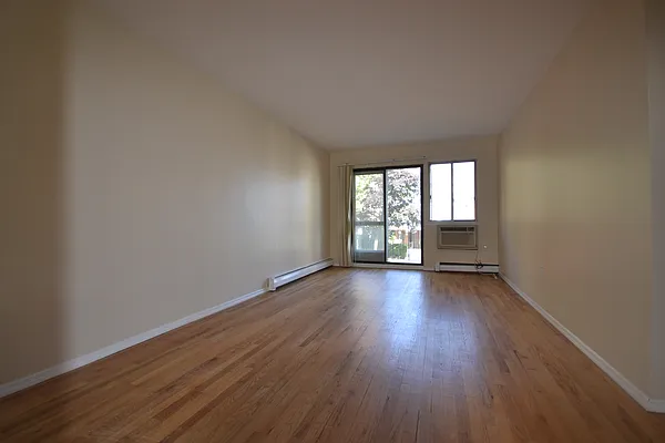 Rented by Silverstein Collection LLC  | media 11