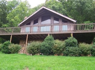 507 Copeland Cove Ln, Livingston, TN 38570