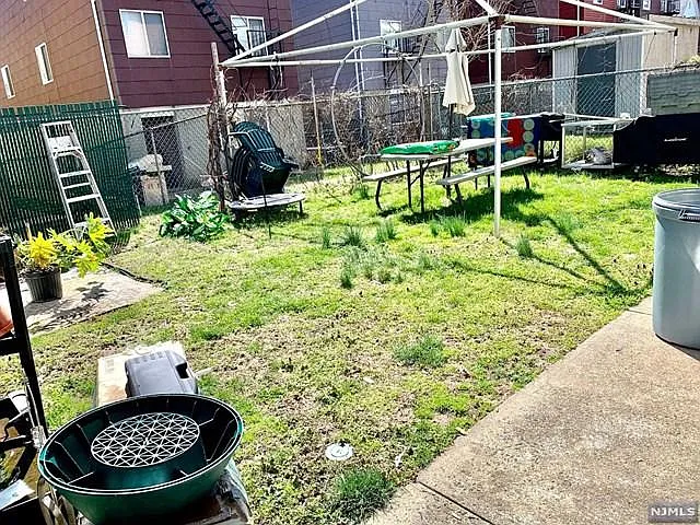 629 Central Ave #1 — Photo 11