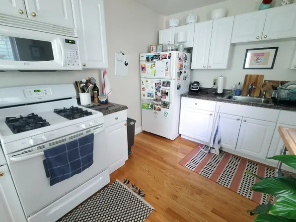 237 Columbia St #2, Cambridge, MA 02139