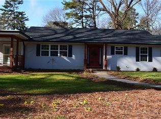 209 Westover Dr, Lexington, NC 27292