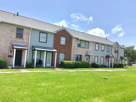 2nd image of 4203 Young St #100