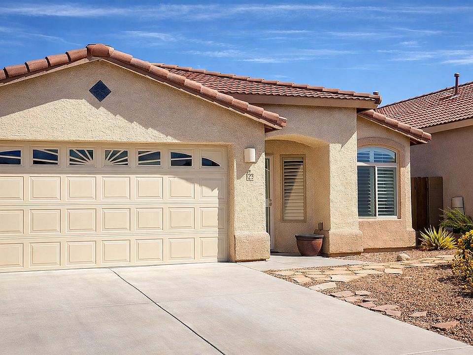 1st image of 482 W Tara Danette Dr