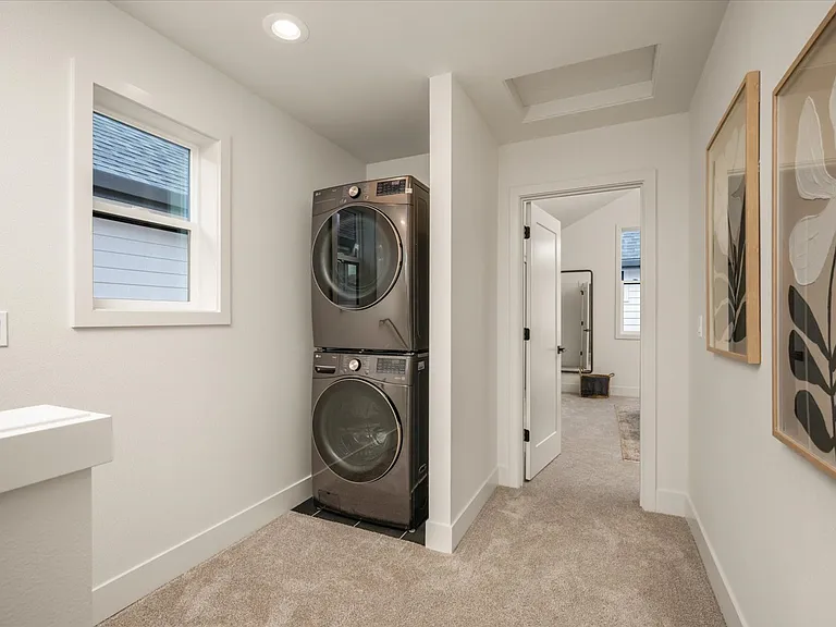 6957 N Burr Ave — Photo 18