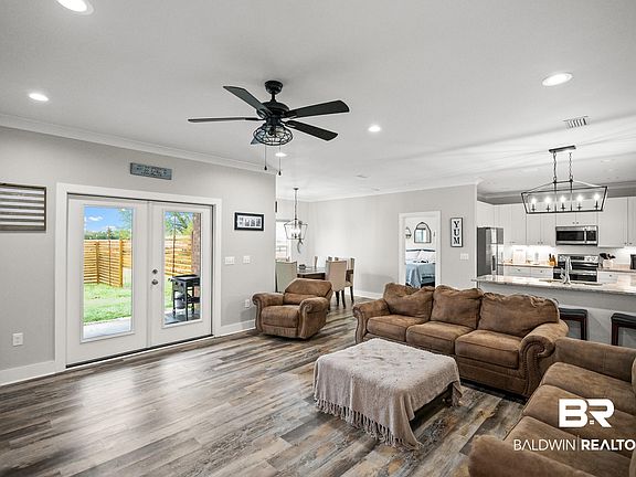 4th image of 25875 Barbi Ln