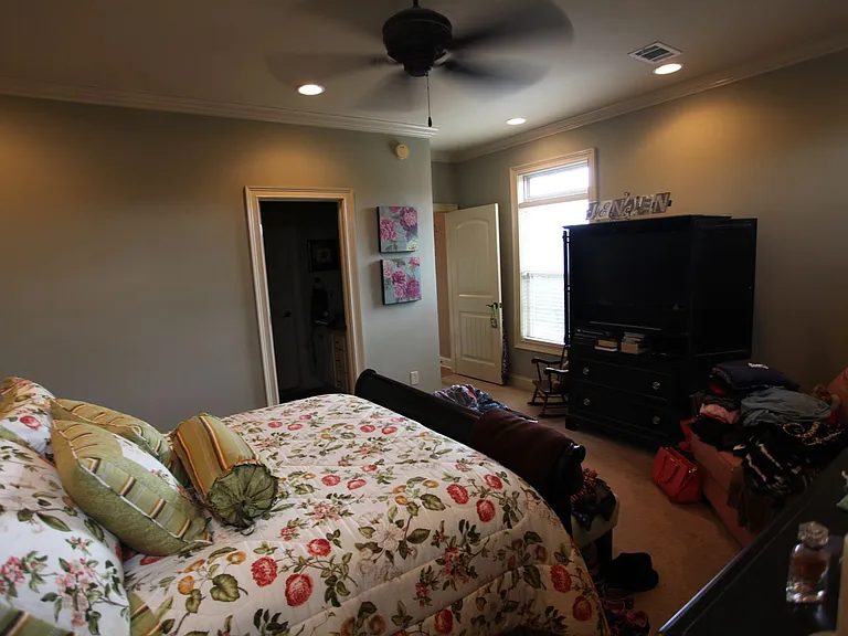 1072 Runningvine Ln — Photo 7