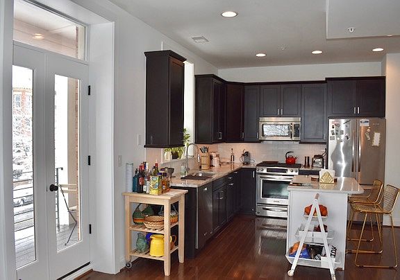 3rd image of 1249 Kenyon St NW APT 3