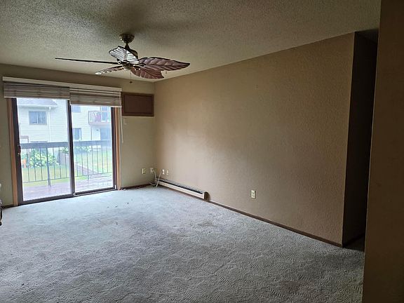 5th image of 1601 Cohansey St APT 204