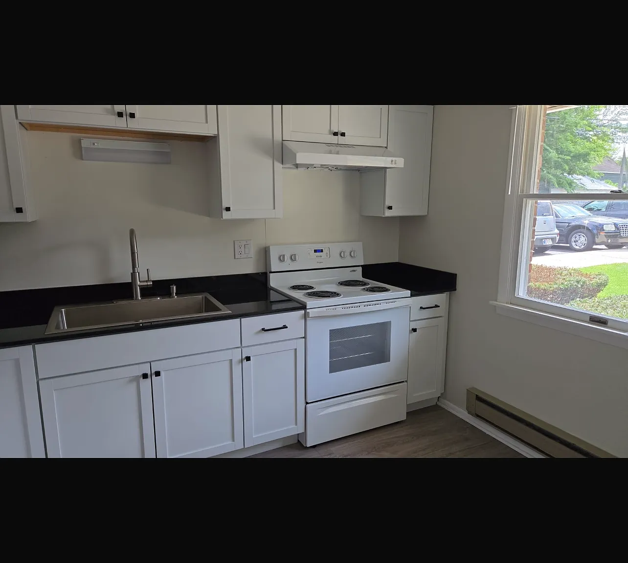 1 bed, 750 sqft, $1,100 — Photo 2