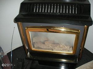 5th image of 120 Lincolnshire St
