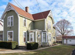 209 Spring St, Cary, IL 60013