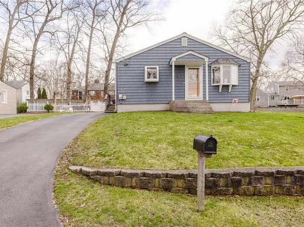 79 Bergeron St, Seekonk, MA 02771