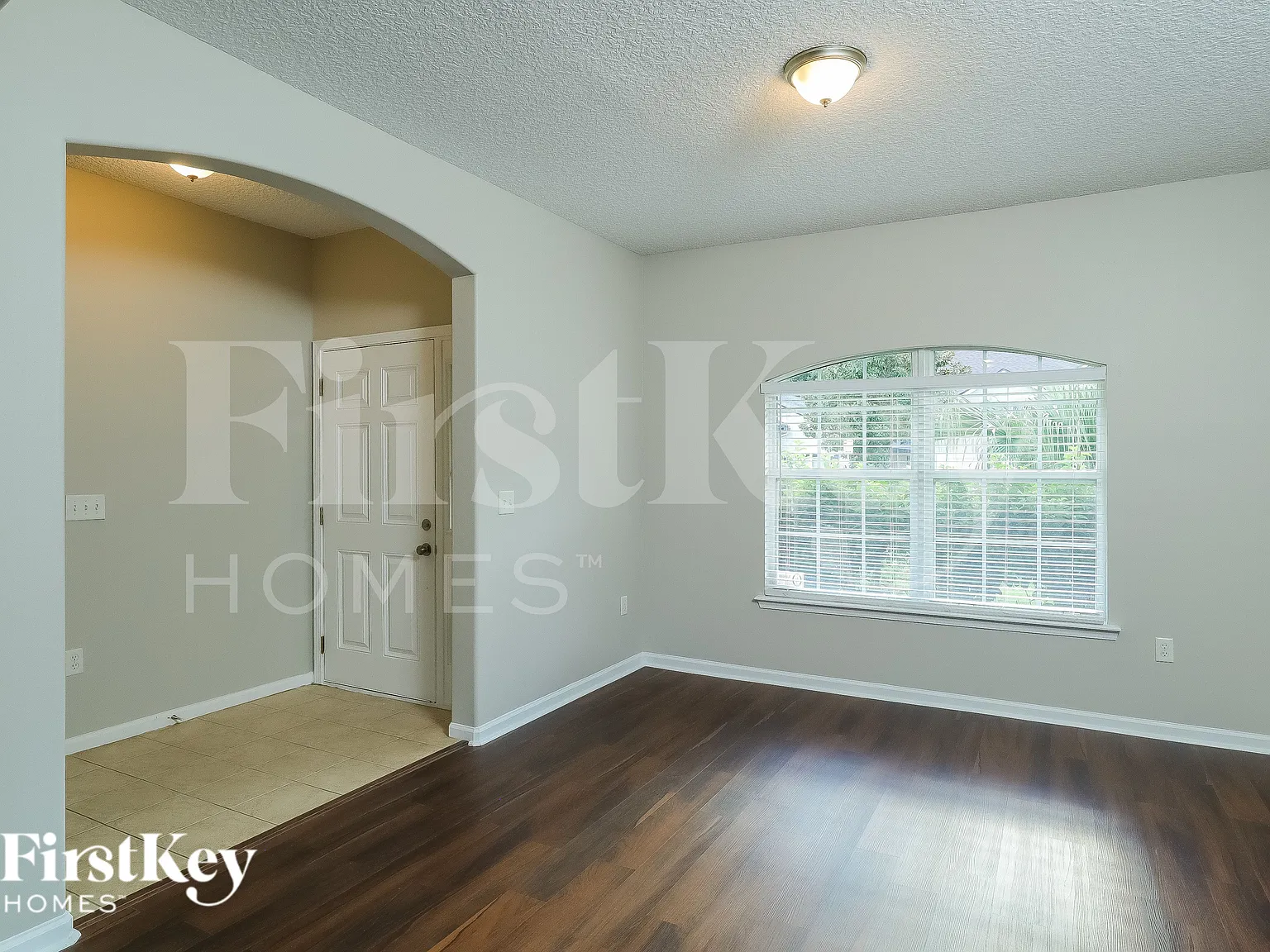 4 bed, 3.5 bath, 3136 sqft, $3,555 — Photo 2