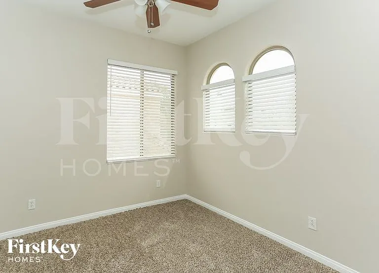 6857 N Campbell Rd — Photo 9